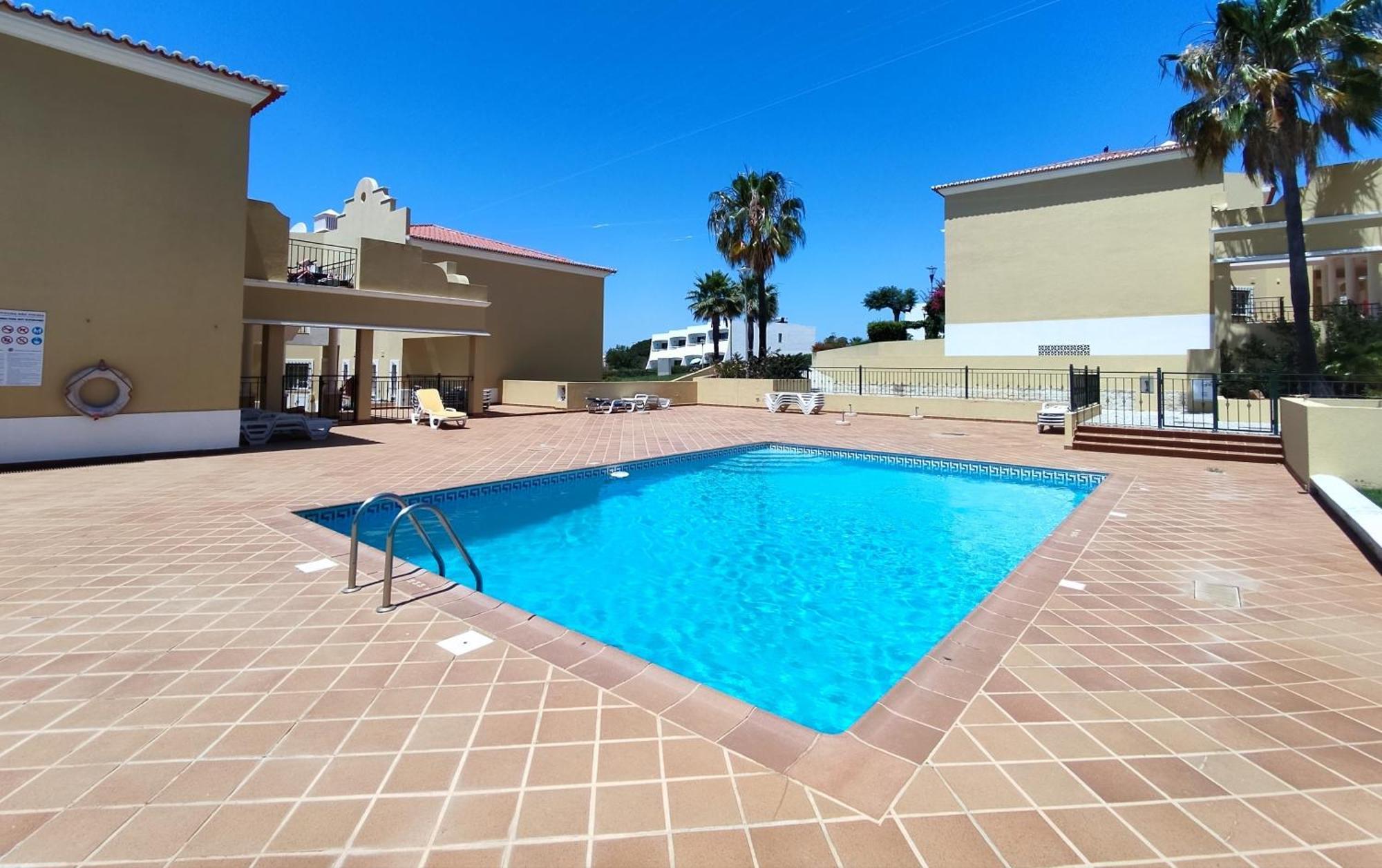 1D Areias De Porches, Pool & A/C - Casas & Papeis Lejlighed Armação de Pêra Eksteriør billede